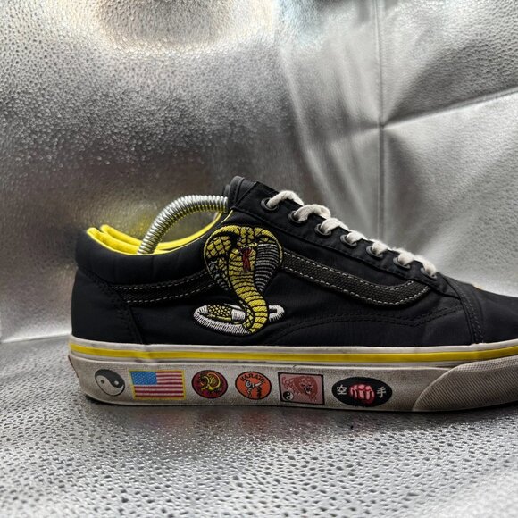 Size M9.5/W11‎ Vans X Cobra Kai Old Skool Black Unisex Lace-Up Sneaker 507452 main image 7